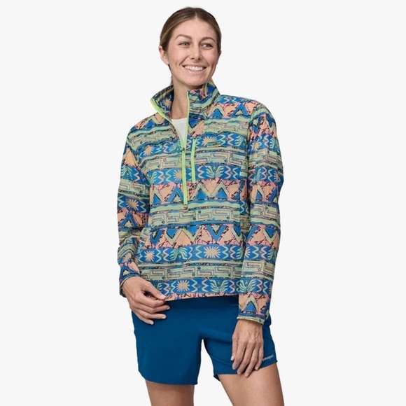 Patagonia Jackets & Blazers - NWT Patagonia Women's Houdini Stash 1/2-Zip Pullover *High Hopes Geo/Salmdr Grn